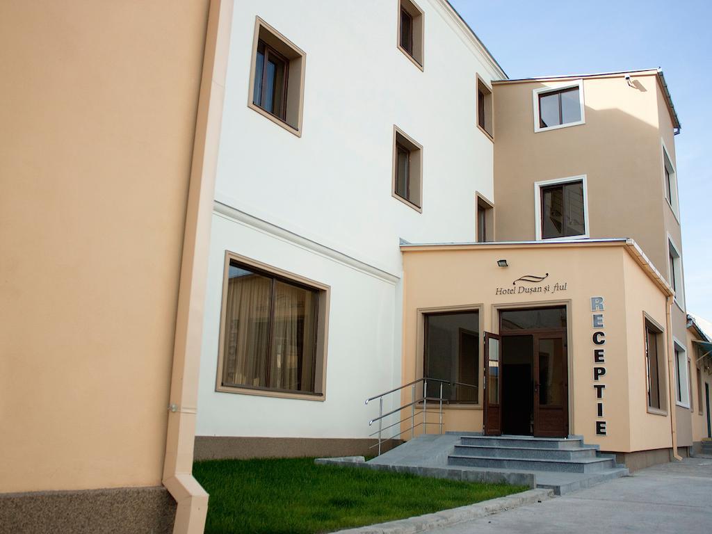Hotel Dusan Si Fiul Resita Nord Zewnętrze zdjęcie